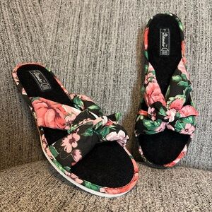 Islander Floral Mini Wedge Sandal Slide Size 7 NEW